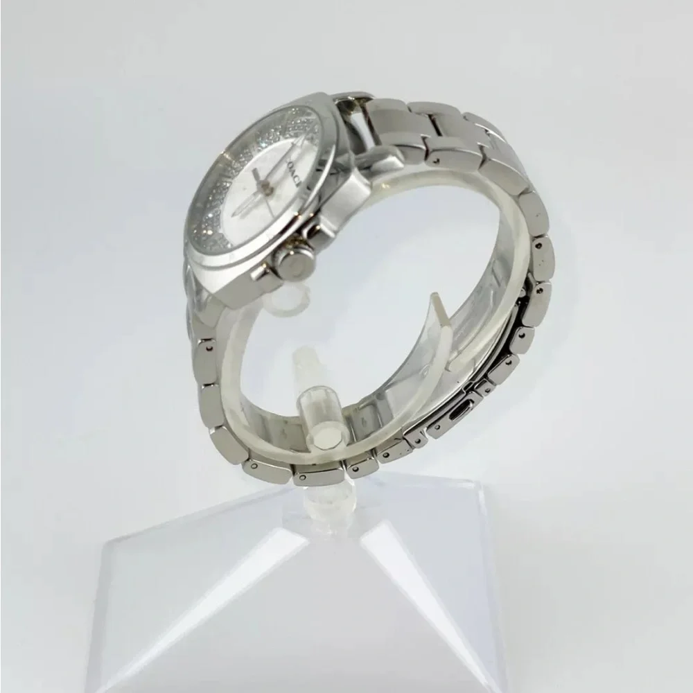 Women's Authentic Coach Watch #75 new battery